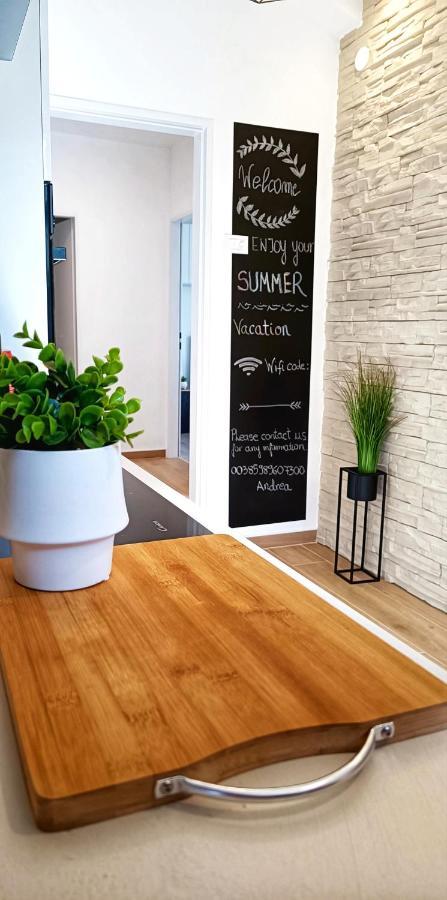 Apartman Leona Ловран Екстериор снимка