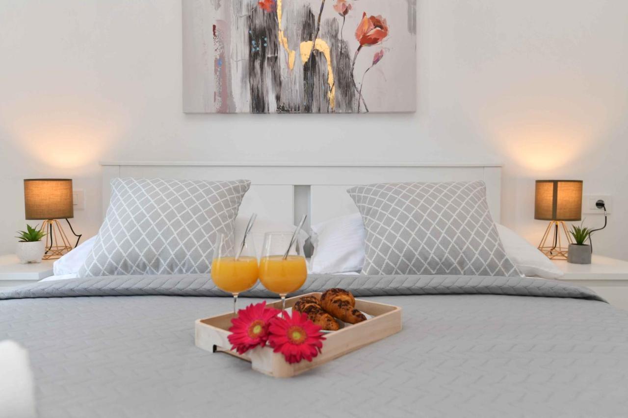 Apartman Leona Ловран Екстериор снимка