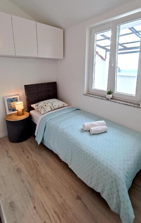 Apartman Leona Ловран Екстериор снимка