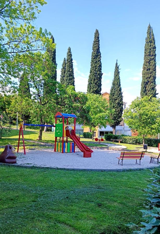 Apartman Leona Ловран Екстериор снимка